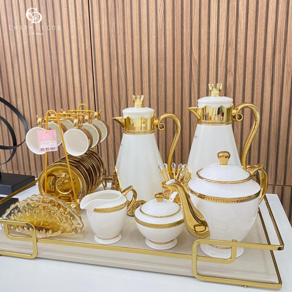 bandeja luana dourada 37x57cm tampo courissimo bege 1643151 charm decor b